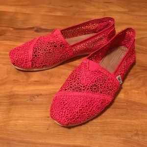Women’s Toms
